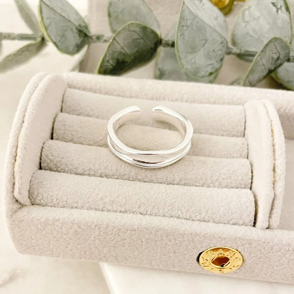 925 Sterling Silver Thin Ring Band Minimalist Ring Stackable Ring Band - Picture 4 of 9